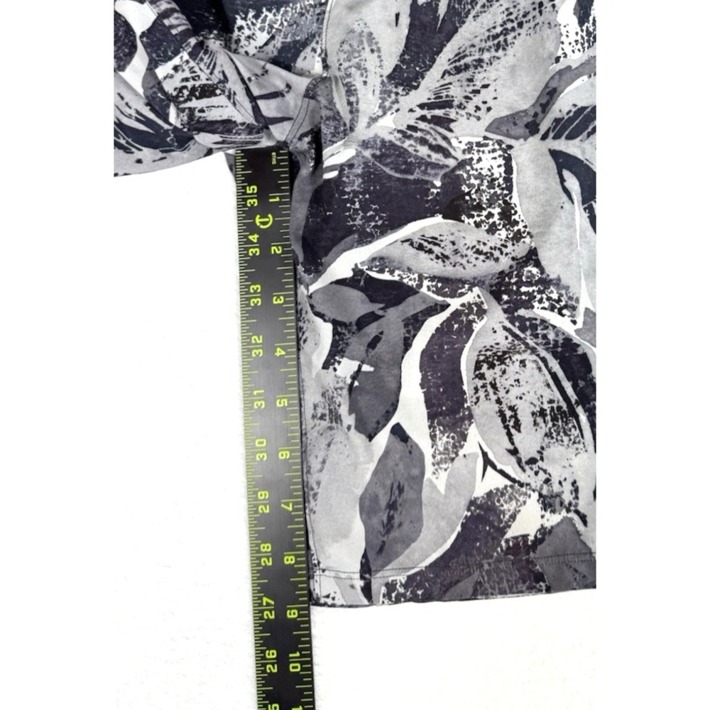 Lululemon 9" Pace Breaker Shorts Men Large Lined Tropical Shadow Sea Salt Palm - Picture 9 of 15